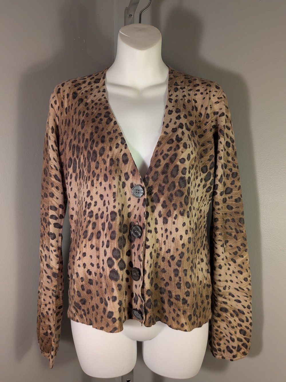 Josephine Chaus Leopard Print Cardigan Sweater Button Front Silk/Nylon/Angora M